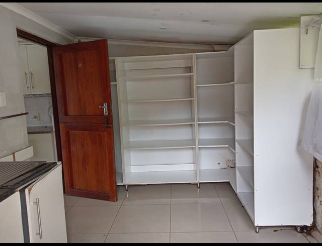 2 BEDROOM SIMPLEX FOR SALE IN BELLAIR